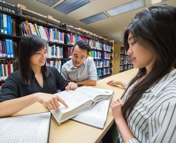 International students in the University of the Pacific library